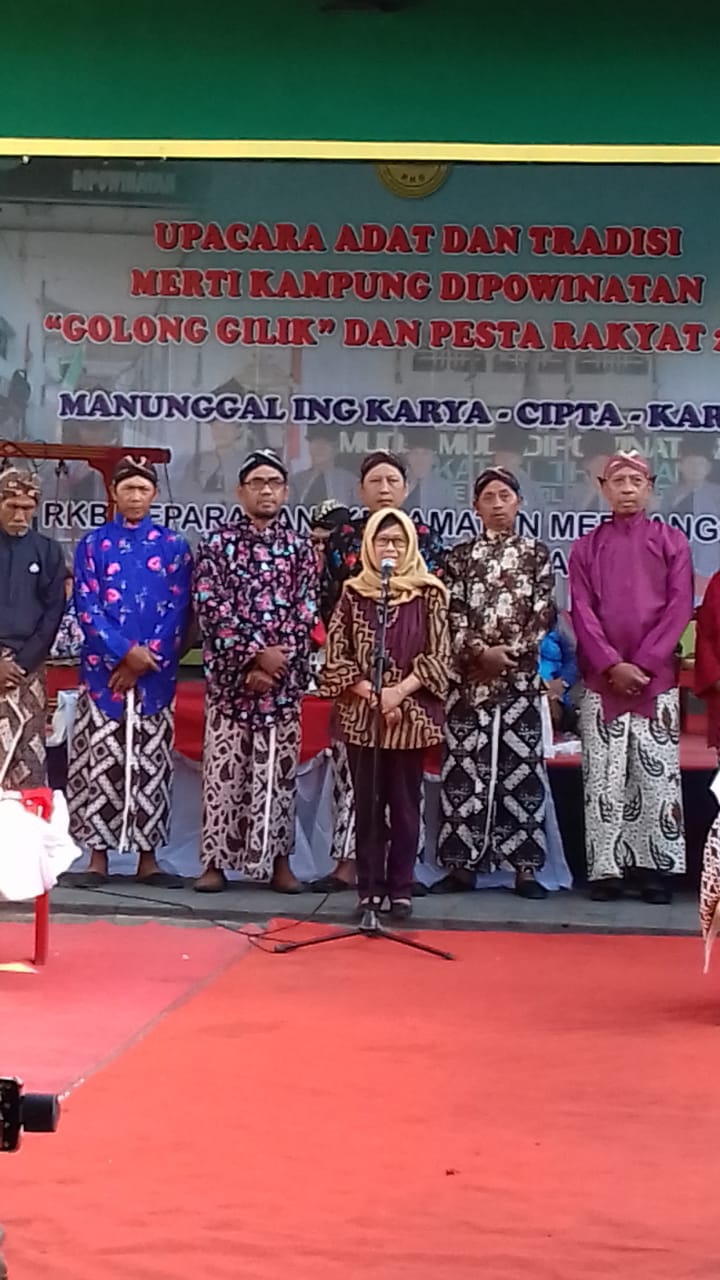 Tradisi Merti Golong Gilig di Kampung Dipowinatan