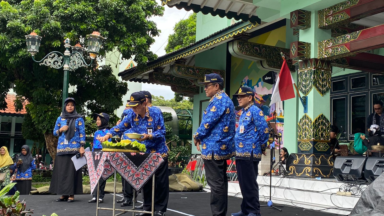 Kemantren Mergangsan Mengikuti Apel Selebrasi HUT KORPRI Ke-53 dan Dahar Kembul